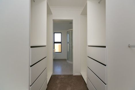 Photo of property in 3f Honeyfield Drive, Whalers Gate, New Plymouth, 4310