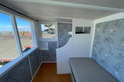 Photo of property in 56 Rewi Street, Torbay, Auckland, 0630