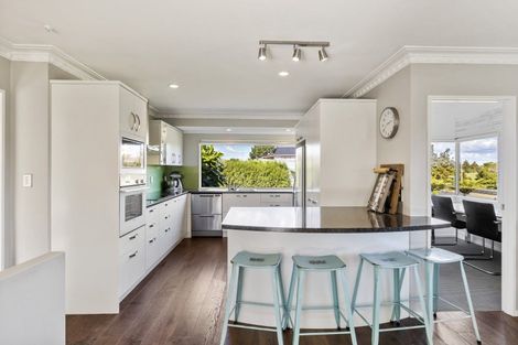 Photo of property in 27 Stella Drive, Clarks Beach, 2122