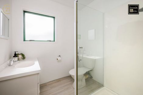 Photo of property in 2/1 Briar Way, New Lynn, Auckland, 0600