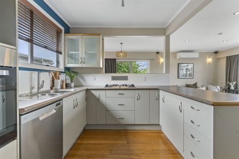 Photo of property in 22 Bayside Avenue, Te Atatu Peninsula, Auckland, 0610
