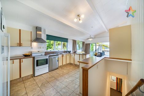 Photo of property in 35 Harbour View Road, Harbour View, Lower Hutt, 5010