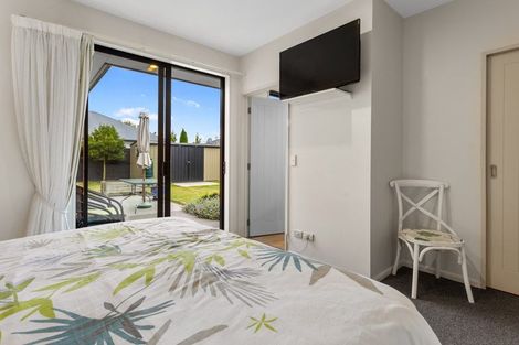 Photo of property in 16 Chestnut Place, Rangiora, 7400