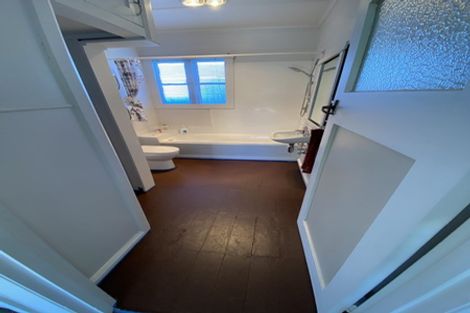 Photo of property in 211 Georges Drive, Napier South, Napier, 4110