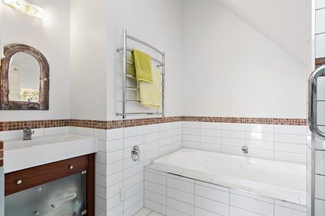 Photo of property in 18 Marama Terrace, Eastbourne, Lower Hutt, 5013