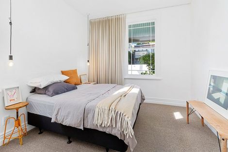 Photo of property in 32 Aro Street, Aro Valley, Wellington, 6021