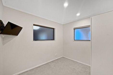 Photo of property in 10 Cabbage Tree Grove, Woodridge, Wellington, 6037