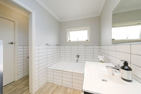 Photo of property in 79 Maxwells Line, Awapuni, Palmerston North, 4412