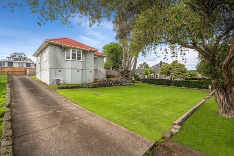 Photo of property in 4 Massey Avenue, Greenlane, Auckland, 1061