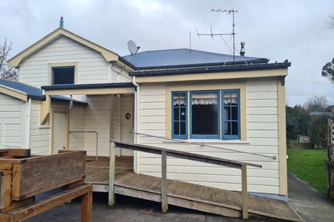 Photo of property in 27 Wood Street, Greytown, 5712