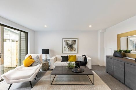 Photo of property in 14b Ropata Avenue, Point England, Auckland, 1072