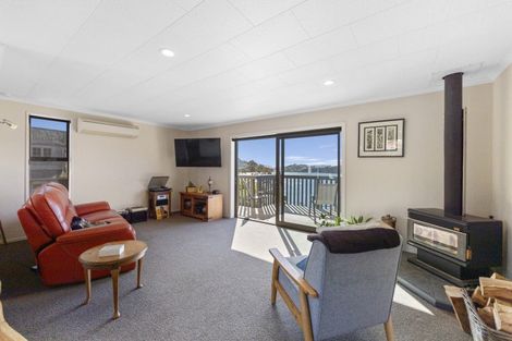 Photo of property in 19 Shandon Street, Roseneath, Port Chalmers, 9023