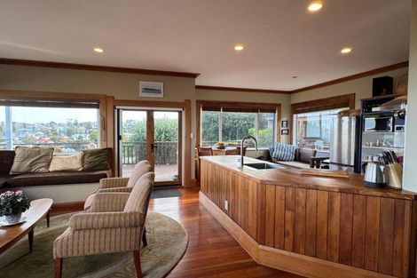 Photo of property in 6 Onslow Road, Bluff Hill, Napier, 4110