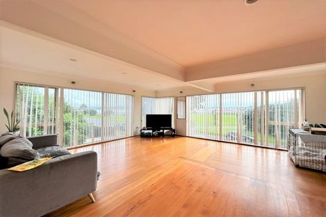 Photo of property in 7a Waterfront Road, Mangere Bridge, Auckland, 2022