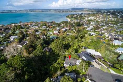 Photo of property in 11a Fenton Terrace, Cockle Bay, Auckland, 2014