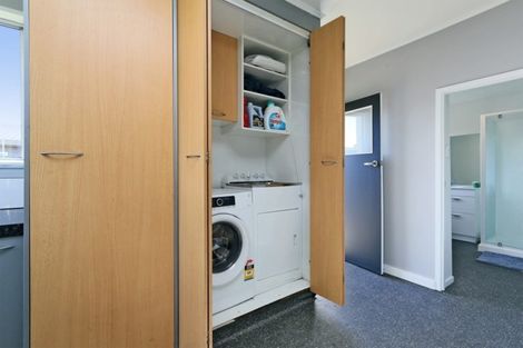 Photo of property in 220 Warwick Road, Mayfair, Hastings, 4122