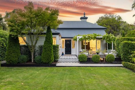 Photo of property in 34 Glandovey Road, Fendalton, Christchurch, 8052