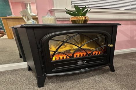 Photo of property in Zena Court, 4/11 Dufferin Street, Mount Victoria, Wellington, 6021