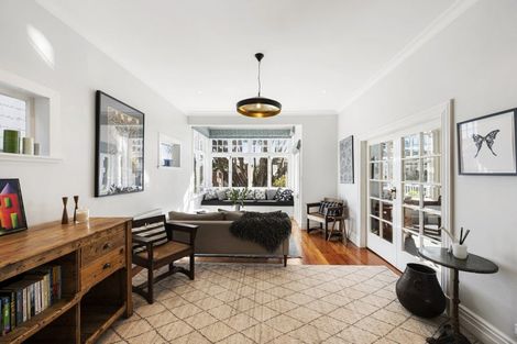 Photo of property in 58 Hawker Street, Mount Victoria, Wellington, 6011