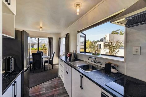 Photo of property in 8a Solomon Street, Brookfield, Tauranga, 3110