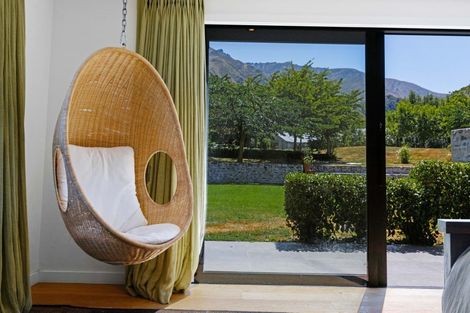 Photo of property in Butel Park, 15 Essex Avenue, Arrowtown, 9302