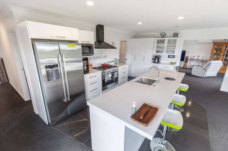 Photo of property in 55 Rodeo Drive, Kelvin Grove, Palmerston North, 4414