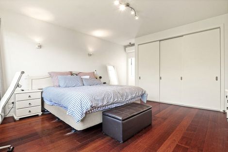 Photo of property in 28 Cliffs Road, Saint Clair, Dunedin, 9012