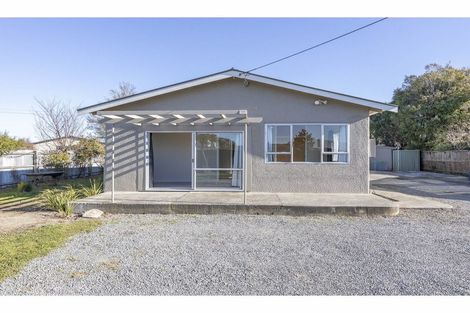 Photo of property in 5 Main North Road, Woodend, 7610