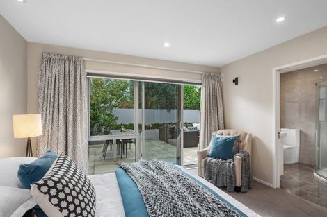 Photo of property in 25d Saltburn Road, Milford, Auckland, 0620