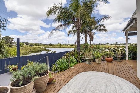 Photo of property in 48 Aurea Avenue, Pakuranga, Auckland, 2010