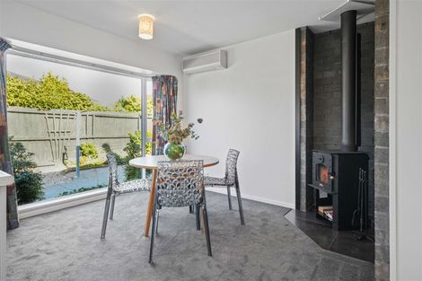 Photo of property in 60a Middlepark Road, Sockburn, Christchurch, 8042