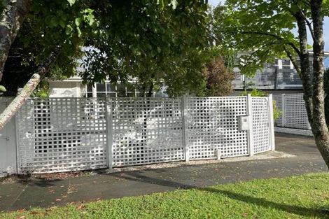 Photo of property in 121 Kendal Avenue, Burnside, Christchurch, 8053