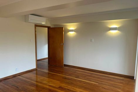 Photo of property in 23 Huntingdon Street, Northland, Wellington, 6012