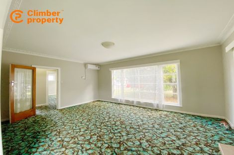 Photo of property in 8 Hugh Brown Drive, New Lynn, Auckland, 0600