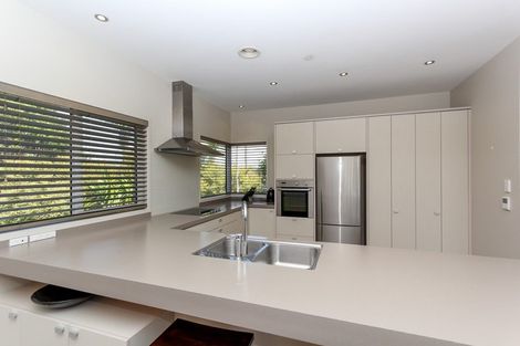 Photo of property in 4 Links Drive, Waiwhakaiho, New Plymouth, 4312