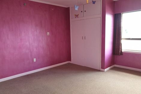 Photo of property in 16 Lewis Street, Blockhouse Bay, Auckland, 0600