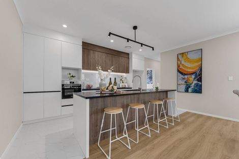 Photo of property in 2e Hughs Way, Flat Bush, Auckland, 2019