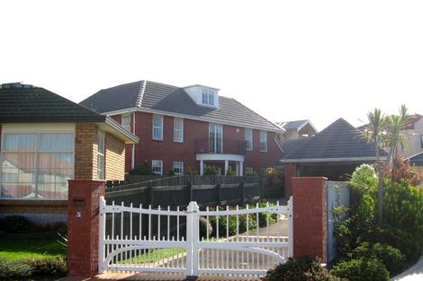 Photo of property in 5 Gresford Place, Churton Park, Wellington, 6037