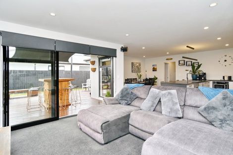 Photo of property in 8/21 Blakes Road, Belfast, Christchurch, 8051