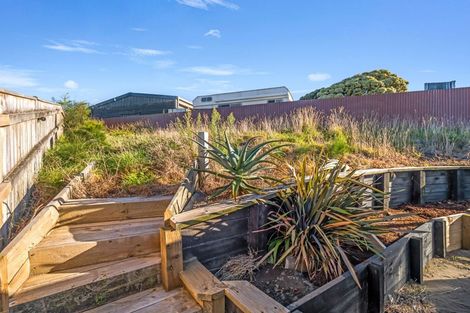 Photo of property in 57 Manuka Street, Castlecliff, Whanganui, 4501