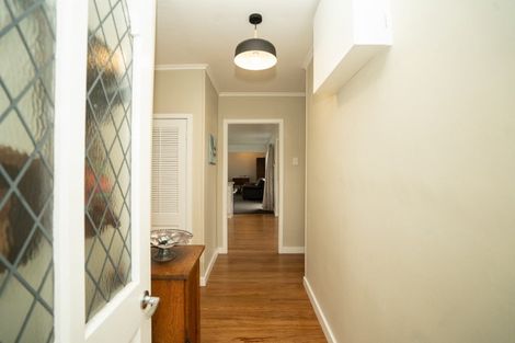 Photo of property in 136 Frankley Road, Frankleigh Park, New Plymouth, 4310