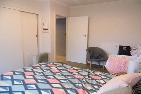 Photo of property in 32 Blue Mountains Road, Silverstream, Upper Hutt, 5019