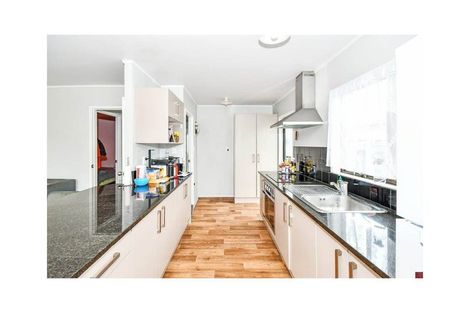 Photo of property in 1/24 Burundi Avenue, Clendon Park, Auckland, 2103