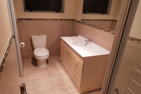 Photo of property in 42 Kokako Rise, Papakura, 2110