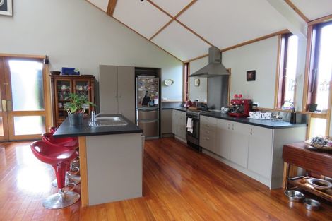 Photo of property in 10 Tokanui-haldane Road, Tokanui, 9884