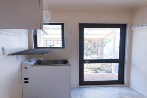 Photo of property in 12 Greville Road, Pinehill, Auckland, 0632