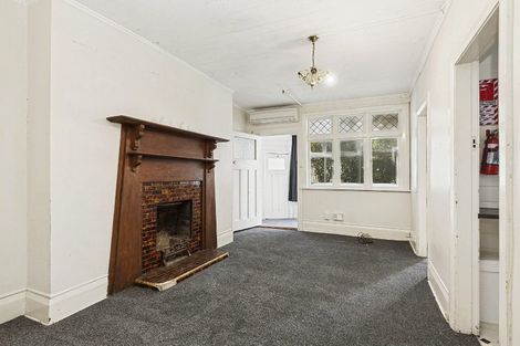 Photo of property in 195 The Terrace, Wellington Central, Wellington, 6011