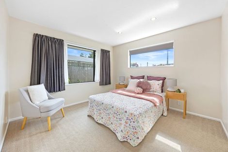 Photo of property in 91a Prestons Road, Redwood, Christchurch, 8051