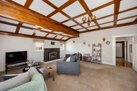 Photo of property in 6 Admiral Beatty Avenue, Mount Roskill, Auckland, 1041