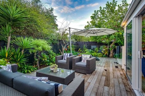 Photo of property in 43 Dryden Street, Sumner, Christchurch, 8081